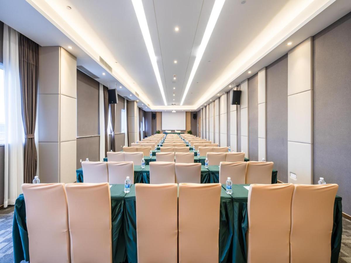 Lavande Hotel Luzhou Wanda Plaza Southwest Commercial City Экстерьер фото