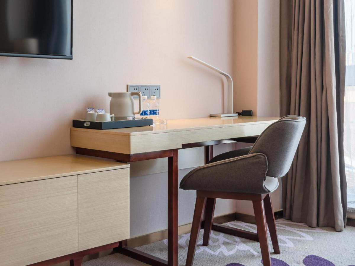 Lavande Hotel Luzhou Wanda Plaza Southwest Commercial City Экстерьер фото